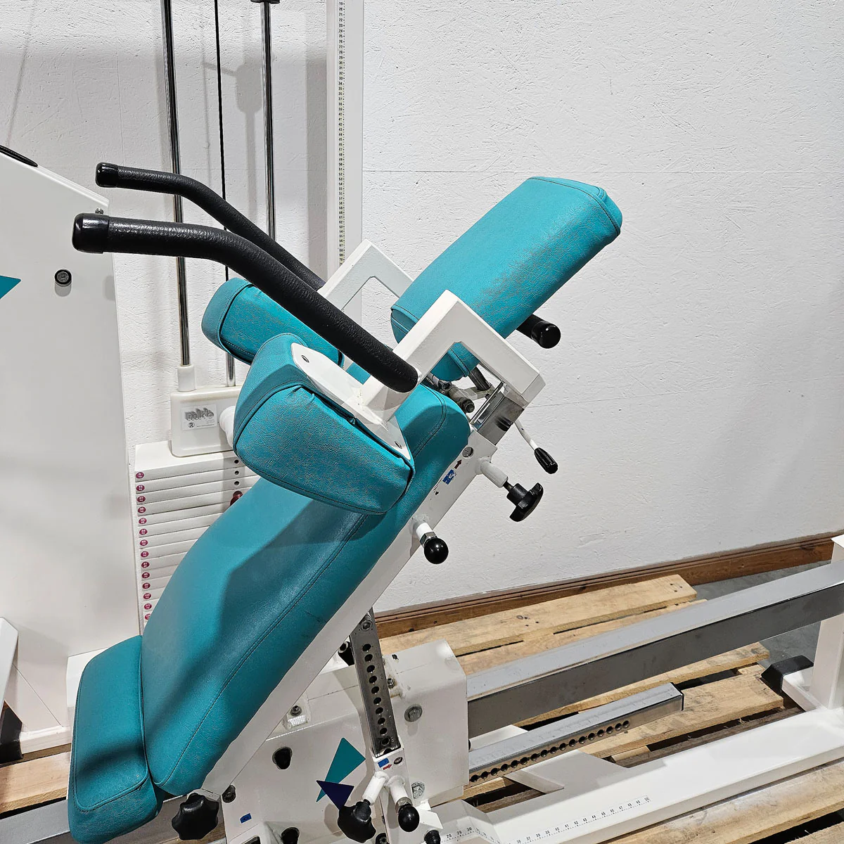 MKB Keller Funktionsstemme, Beinpresse verstellbar sitzend - liegend, Kippkreisel, 180kg Gewichtsblock, Farbe Weiß, gebraucht - überholter Zustand - Image 13