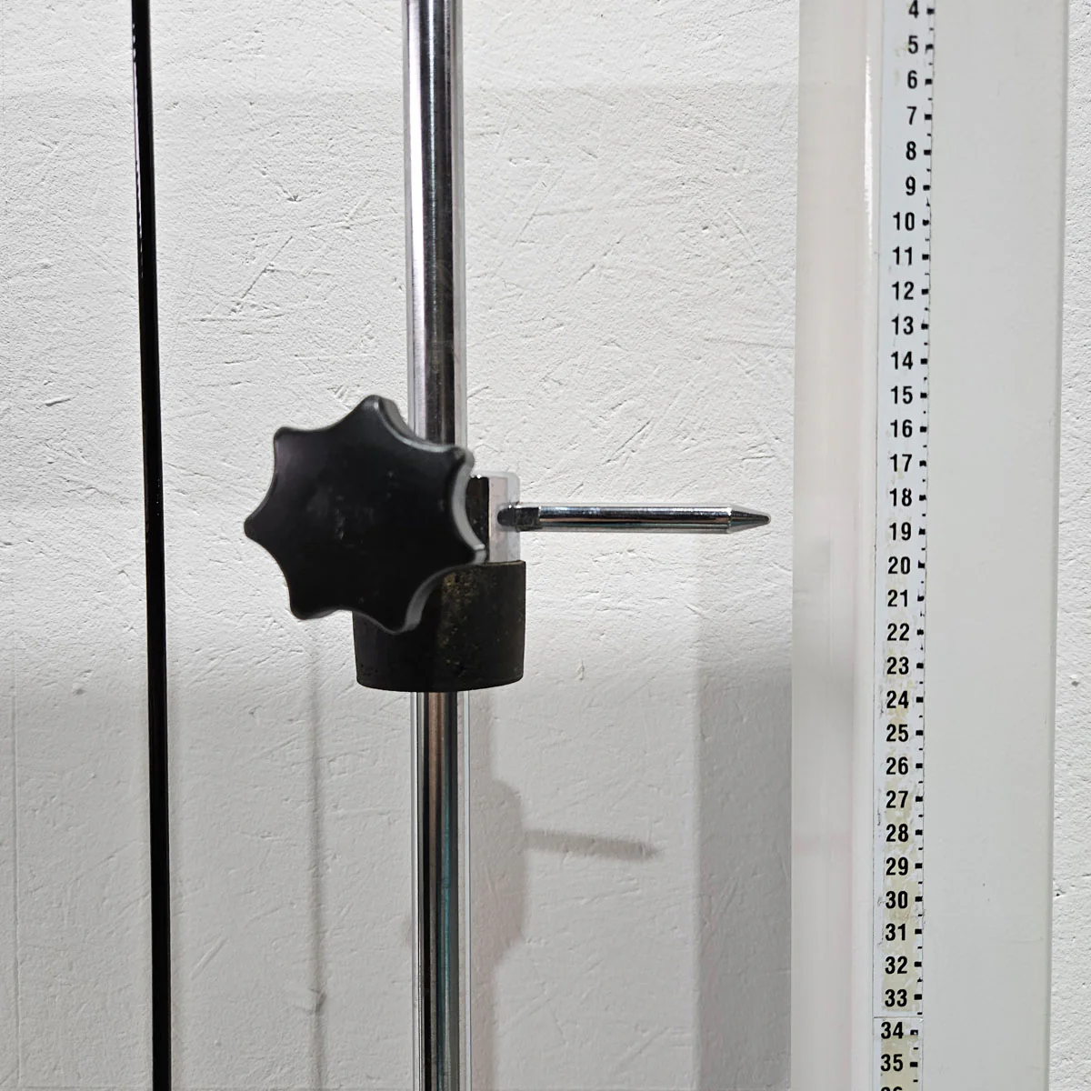 MKB Keller Funktionsstemme, Beinpresse verstellbar sitzend - liegend, Kippkreisel, 180kg Gewichtsblock, Farbe Weiß, gebraucht - überholter Zustand - Image 18