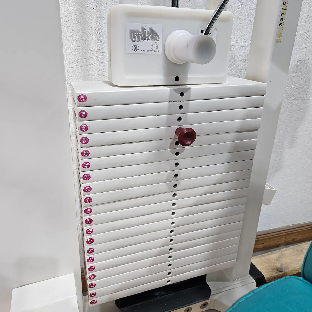 MKB Keller Funktionsstemme, Beinpresse verstellbar sitzend - liegend, Kippkreisel, 180kg Gewichtsblock, Farbe Weiß, gebraucht - überholter Zustand - Image 21