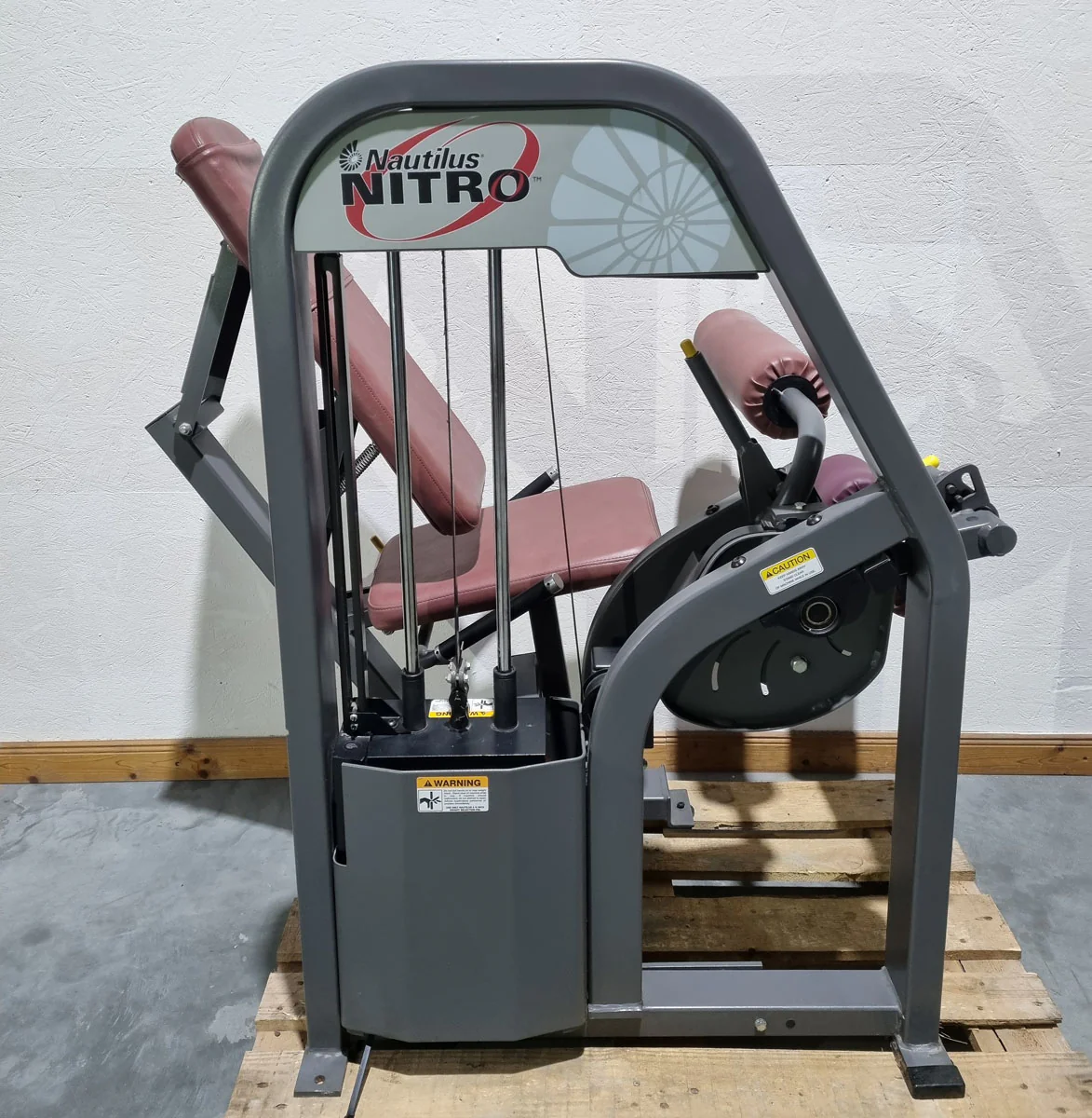 Nautilus Nitro Beinstrecker und Beinbeuger sitzend, 2 Geräte im Set, Leg Curl and Leg Extension seated, Rahmenfarbe Anthrazit, gebraucht - überholter Zustand - Image 3
