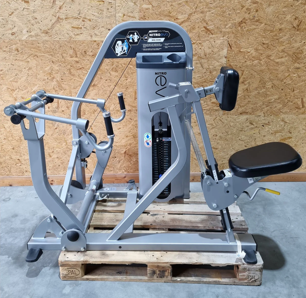 Nautilus Nitro Evo Kraftgeräte Set- 27 Fitnessgeräte und 5 Bänke im Set - gebraucht - TOP Zustand - Image 11