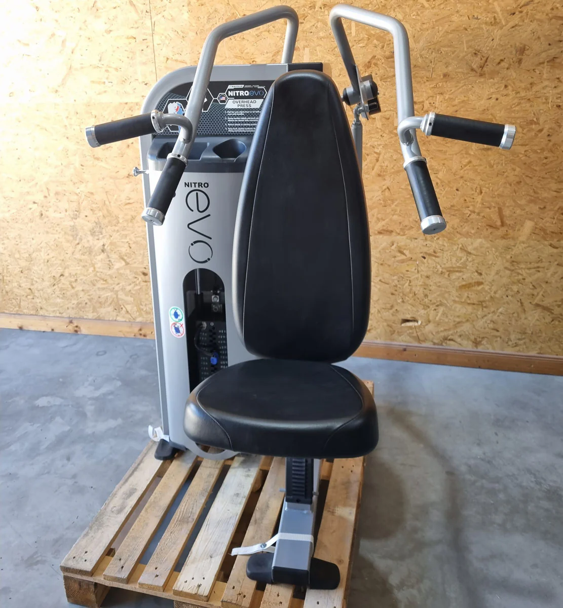 Nautilus Nitro Evo Kraftgeräte Set- 27 Fitnessgeräte und 5 Bänke im Set - gebraucht - TOP Zustand - Image 20
