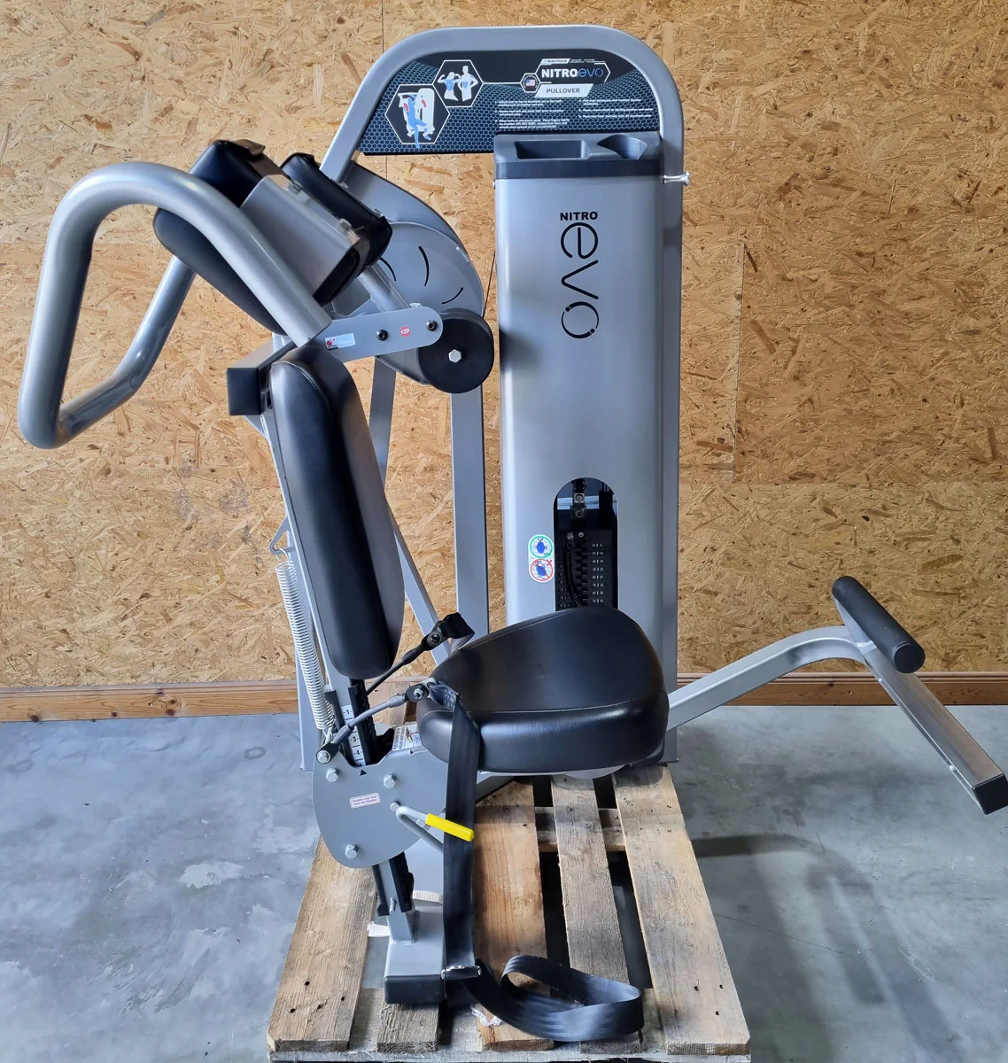 Nautilus Nitro Evo Kraftgeräte Set- 27 Fitnessgeräte und 5 Bänke im Set - gebraucht - TOP Zustand - Image 21