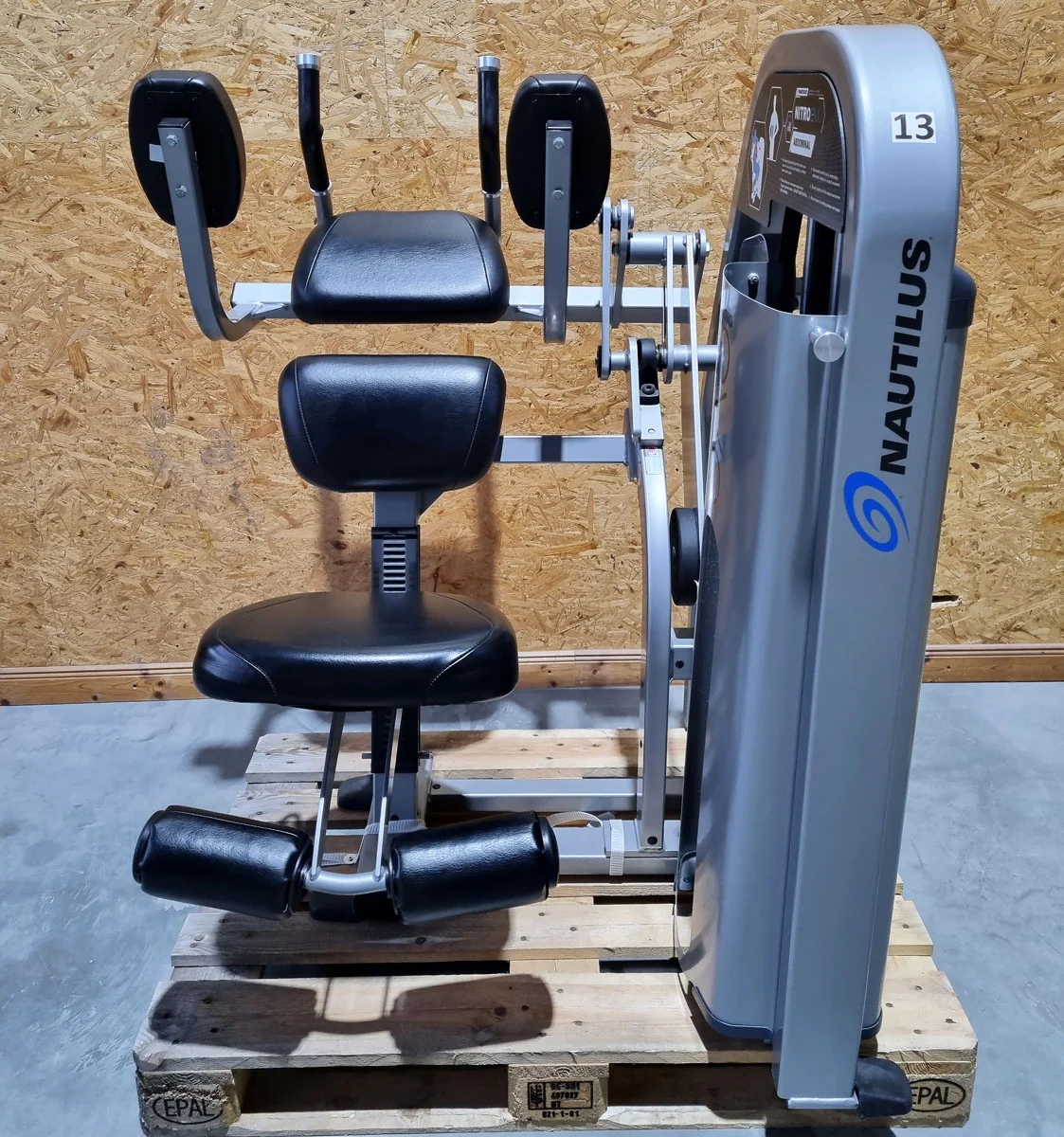Nautilus Nitro Evo Kraftgeräte Set- 27 Fitnessgeräte und 5 Bänke im Set - gebraucht - TOP Zustand - Image 34