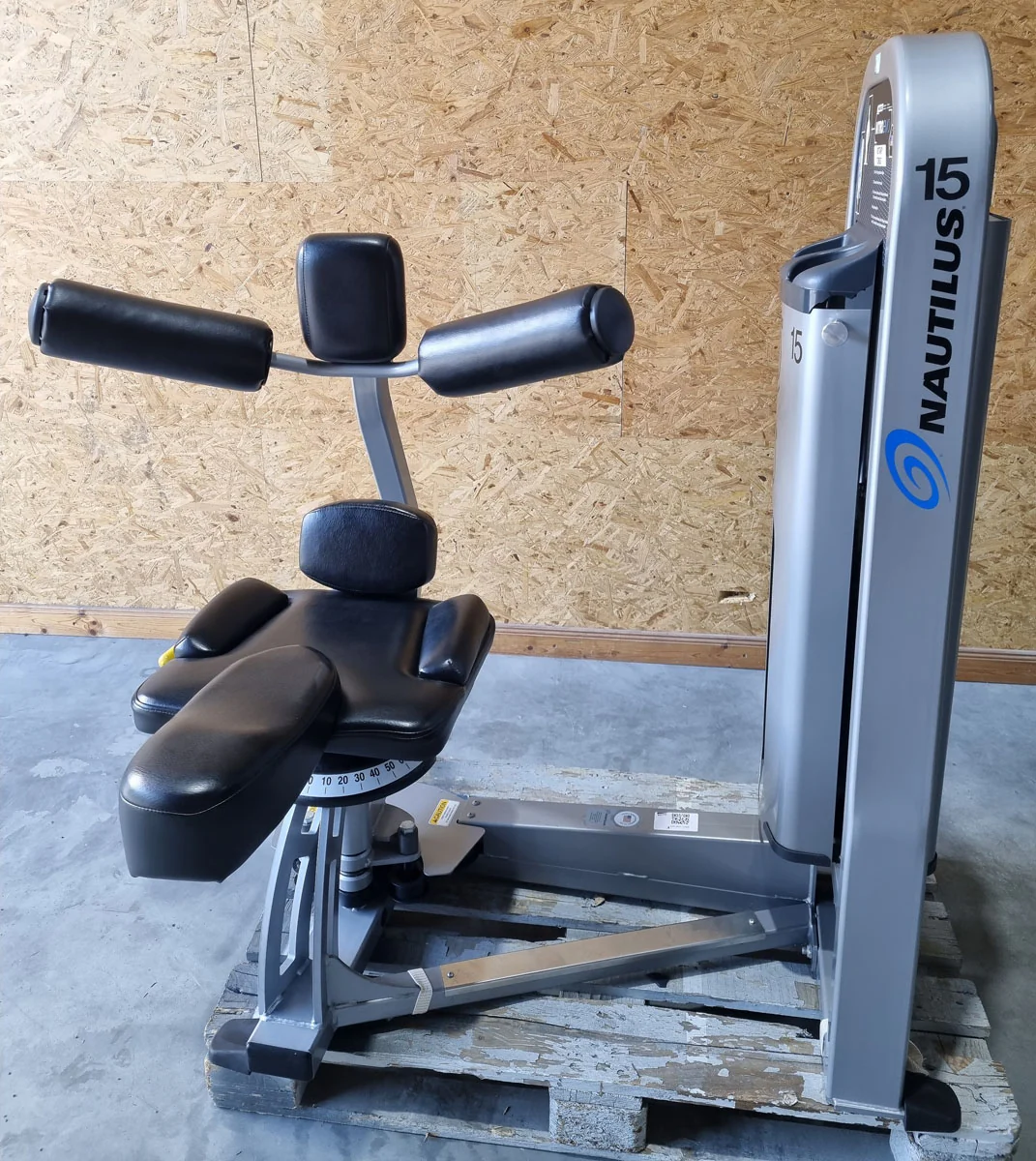 Nautilus Nitro Evo Kraftgeräte Set- 27 Fitnessgeräte und 5 Bänke im Set - gebraucht - TOP Zustand - Image 37