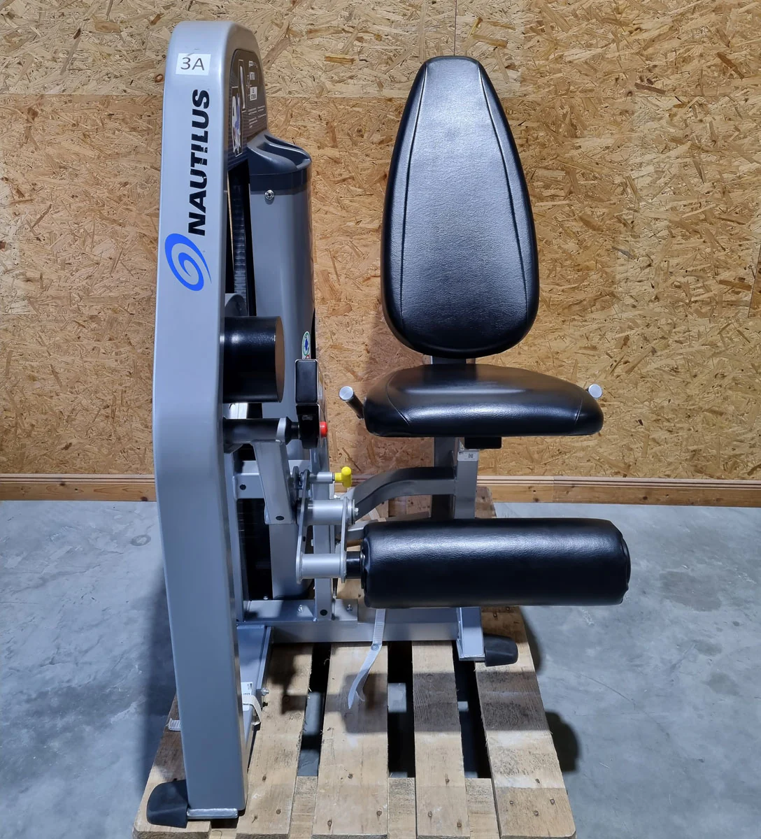 Nautilus Nitro Evo Kraftgeräte Set- 27 Fitnessgeräte und 5 Bänke im Set - gebraucht - TOP Zustand - Image 42