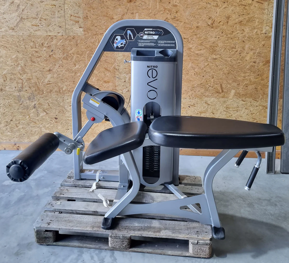 Nautilus Nitro Evo Kraftgeräte Set- 27 Fitnessgeräte und 5 Bänke im Set - gebraucht - TOP Zustand - Image 45