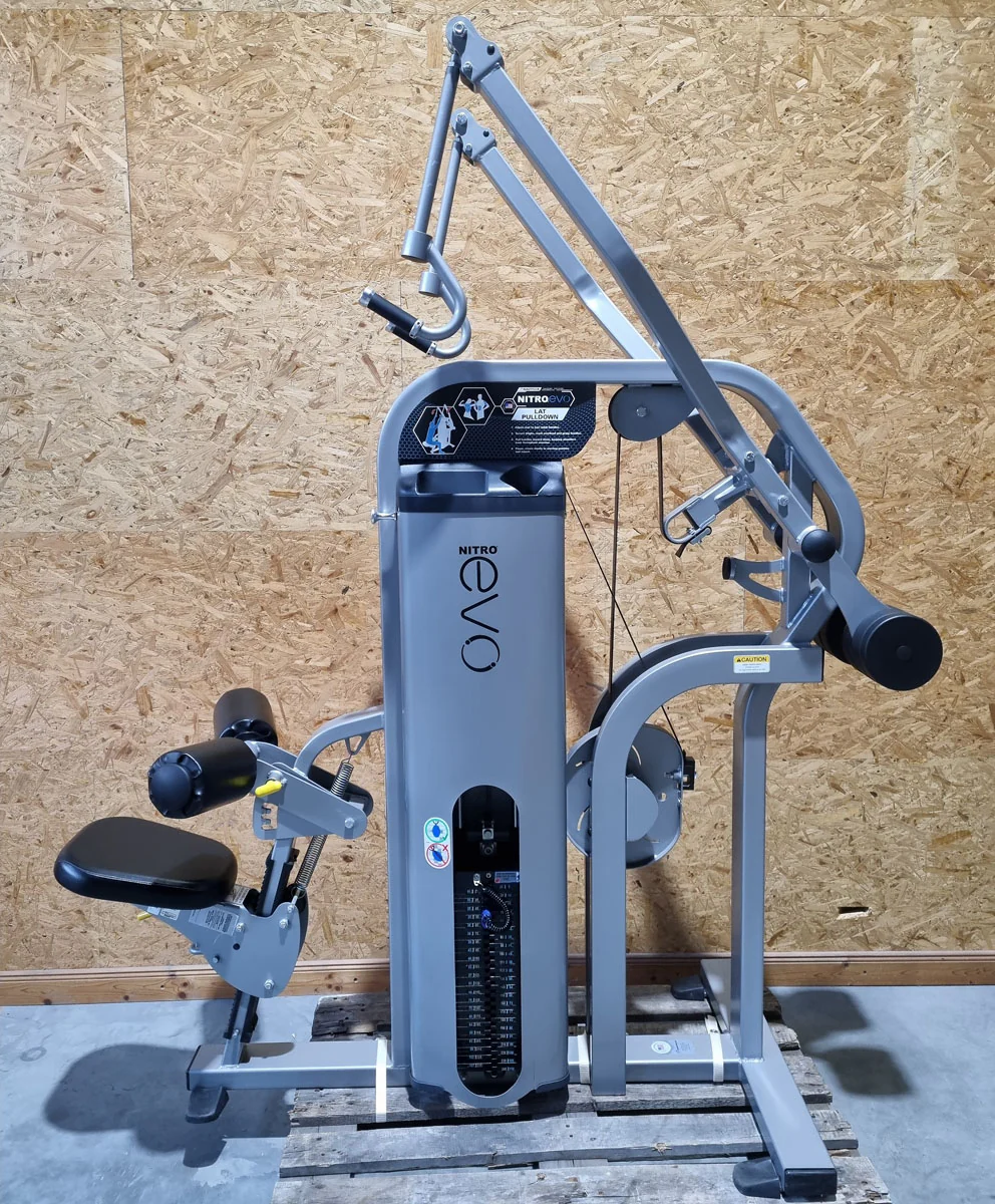 Nautilus Nitro Evo Kraftgeräte Set- 27 Fitnessgeräte und 5 Bänke im Set - gebraucht - TOP Zustand - Image 9