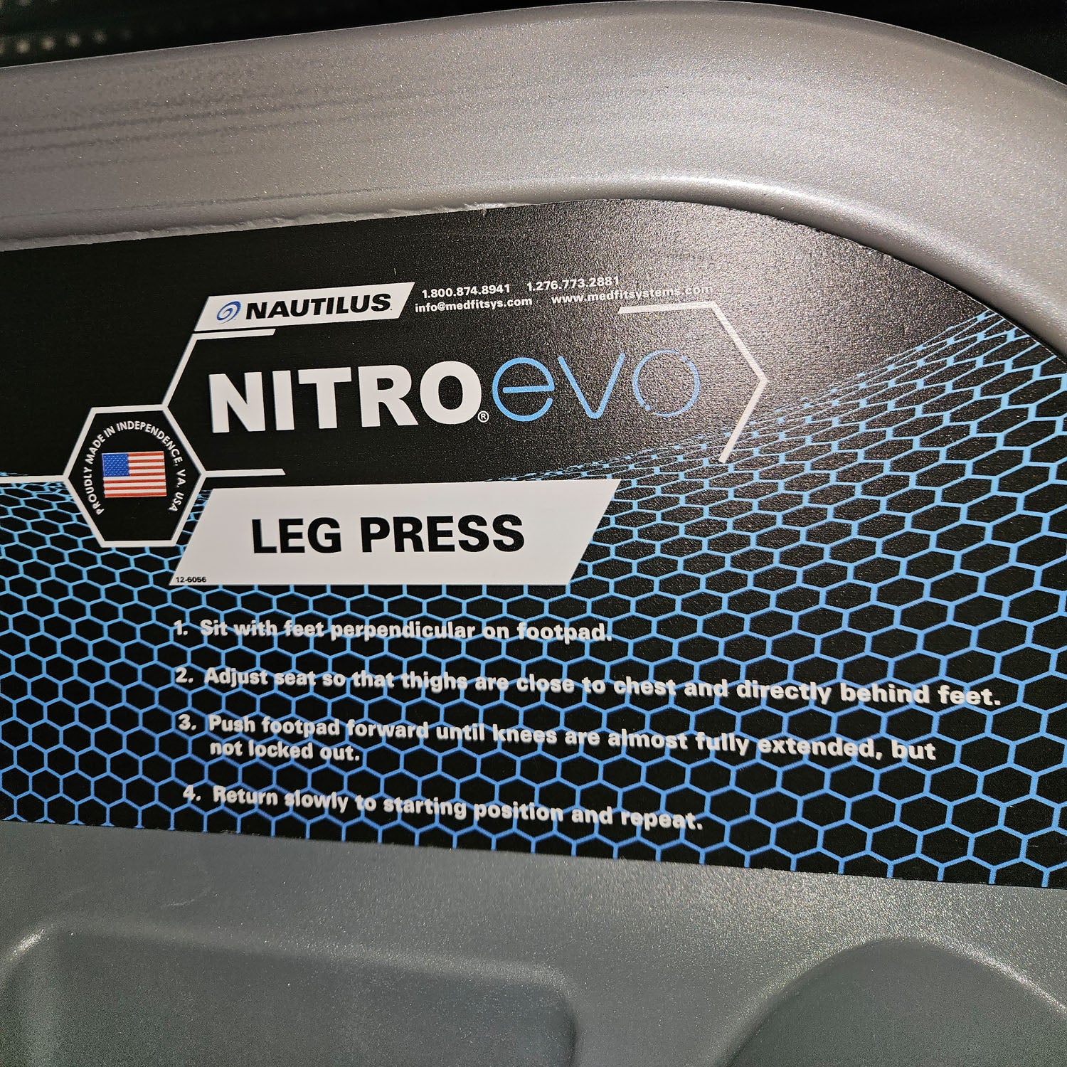 Nautilus Nitro EVO Leg Press, Beinpresse sitzend, 218kg Gewichtsblock, Rahmenfarbe Silber, gebraucht - überholter Zustand - Image 4