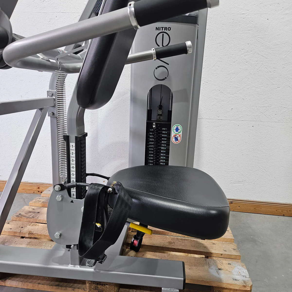 Nautilus Nitro EVO Seated Dip Machine, Dips Trizepsmaschine, Armstrecker Stützstemme, Rahmenfarbe Silber, gebraucht - überholter Zustand - Image 6