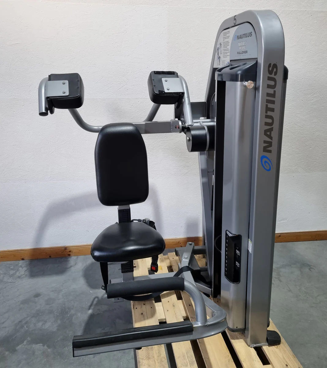 Nautilus Nitro EVO und Plus Serie - Kraftgeräte Set - 23 Fitnessgeräte und 3 Bänke im Set - gebraucht - TOP Zustand - Image 26