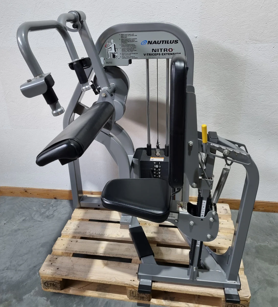 Nautilus Nitro EVO und Plus Serie - Kraftgeräte Set - 23 Fitnessgeräte und 3 Bänke im Set - gebraucht - TOP Zustand - Image 27
