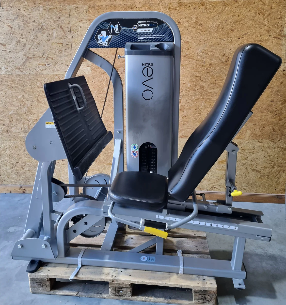 Nautilus Nitro EVO und Plus Serie - Kraftgeräte Set - 23 Fitnessgeräte und 3 Bänke im Set - gebraucht - TOP Zustand - Image 37