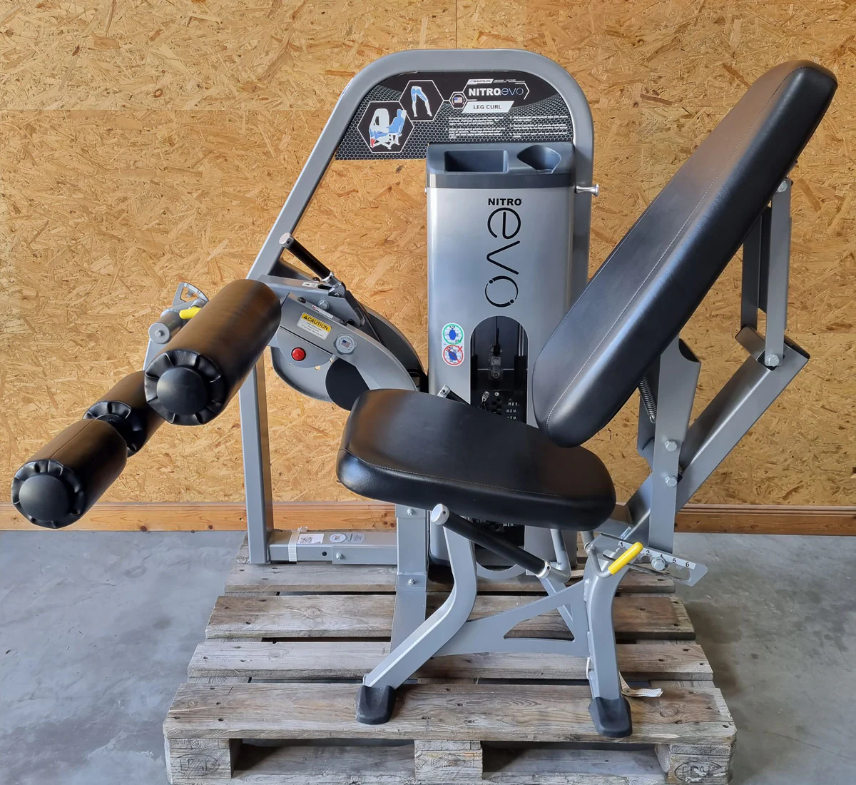 Nautilus Nitro EVO und Plus Serie - Kraftgeräte Set - 23 Fitnessgeräte und 3 Bänke im Set - gebraucht - TOP Zustand - Image 39