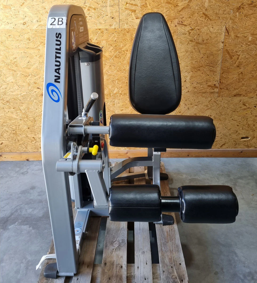 Nautilus Nitro EVO und Plus Serie - Kraftgeräte Set - 23 Fitnessgeräte und 3 Bänke im Set - gebraucht - TOP Zustand - Image 40