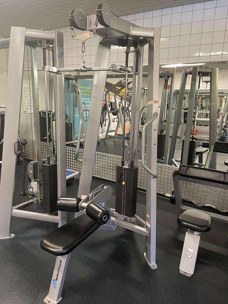 Nautilus Nitro EVO und Plus Serie - Kraftgeräte Set - 23 Fitnessgeräte und 3 Bänke im Set - gebraucht - TOP Zustand - Image 53