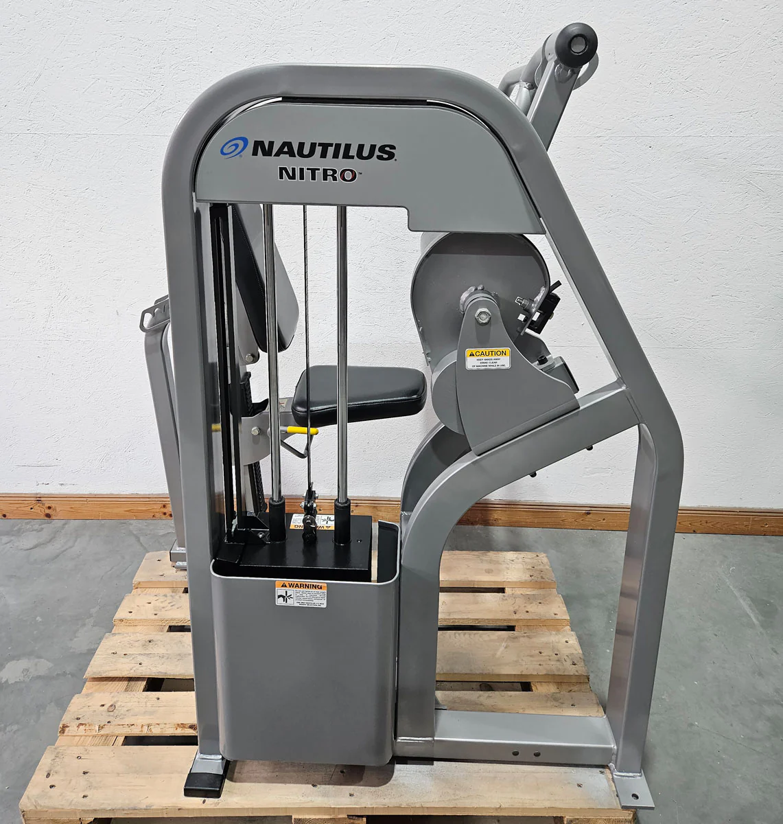 Nautilus Nitro V-Triceps Extension, Trizepsmaschine horizontal, Triceps Extension, Rahmenfarbe Silber, gebraucht - überholter Zustand - Image 3