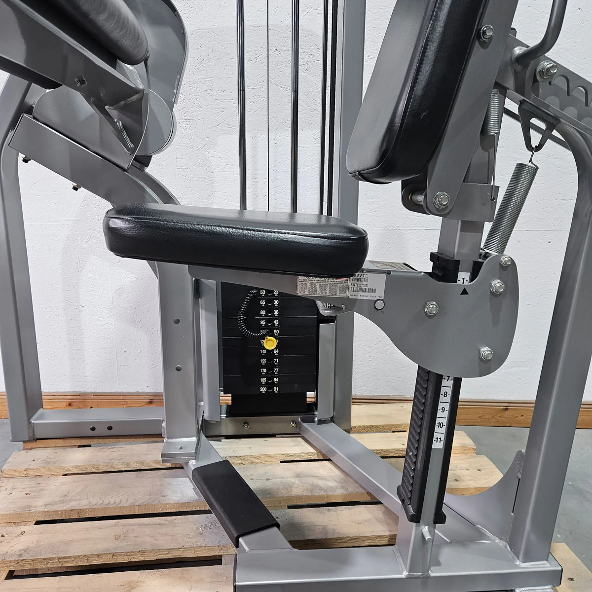 Nautilus Nitro V-Triceps Extension, Trizepsmaschine horizontal, Triceps Extension, Rahmenfarbe Silber, gebraucht - überholter Zustand - Image 6