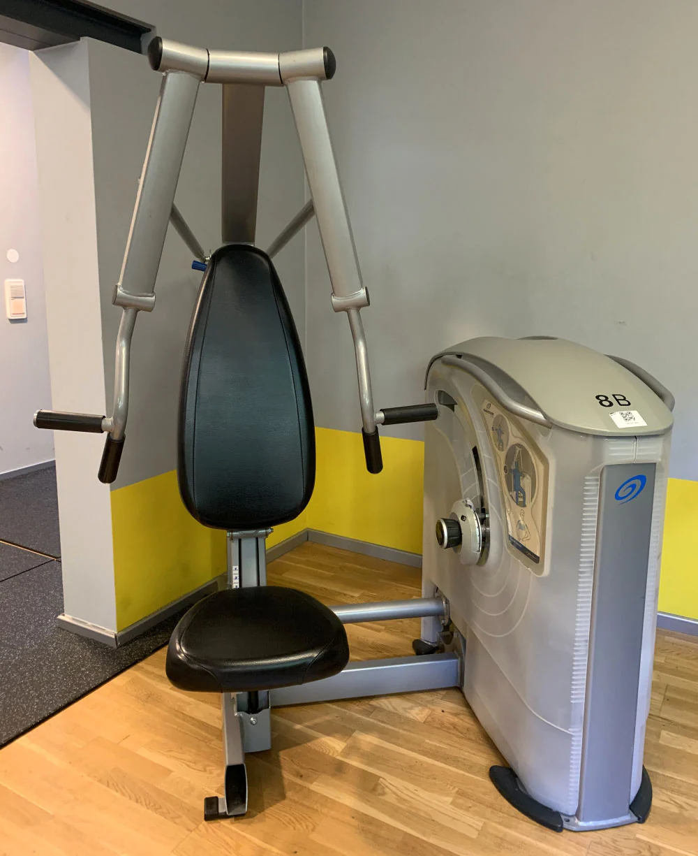 Nautilus One, 11 Kraftgeräte im Set, Nachfolger der legendären Nitro Fitness Serie, Silber, gebraucht - überholter Zustand - Image 5