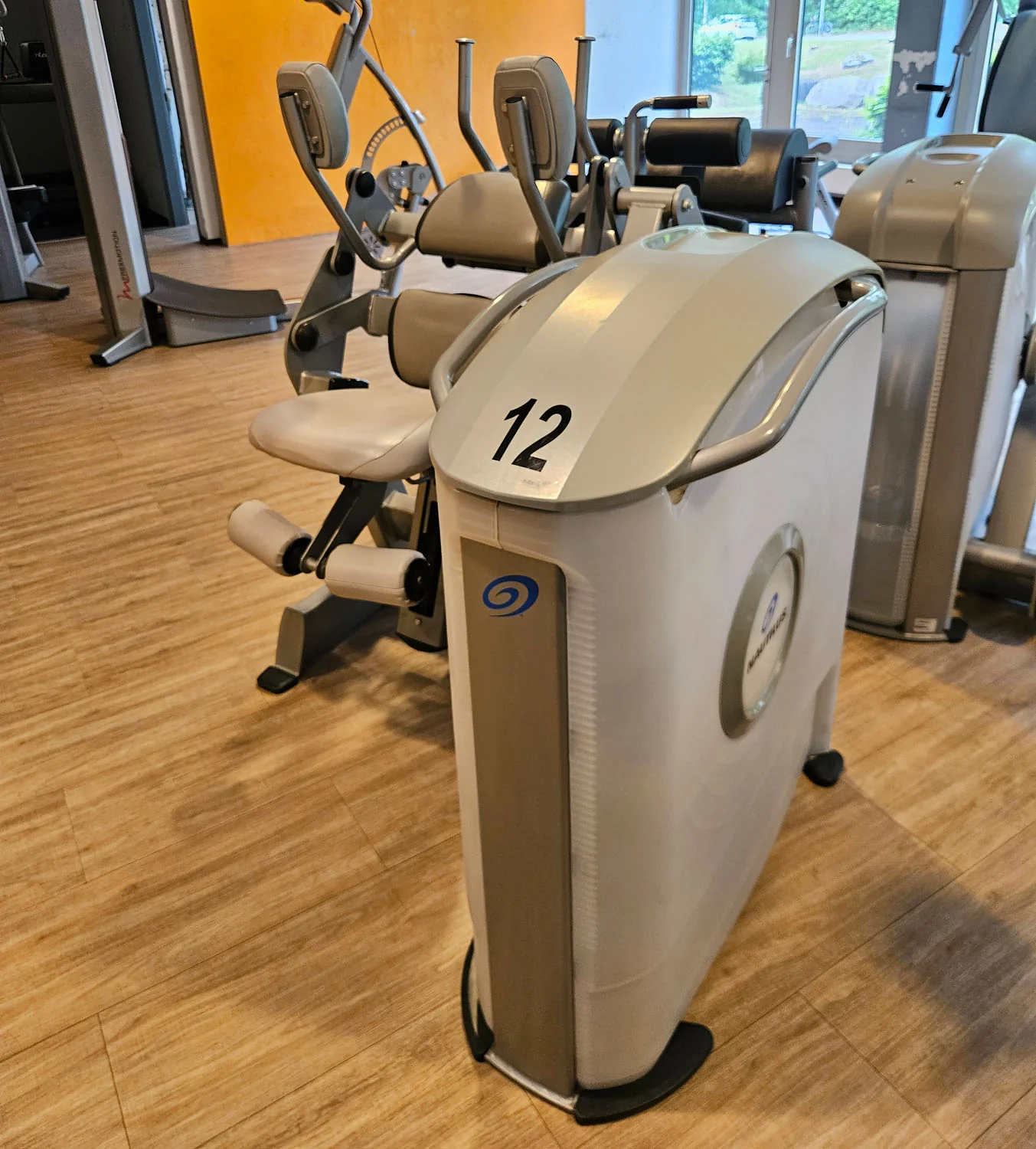 Nautilus ONE Abdominal Crunch, Bauchmaschine Klappmesser Abs, Model S6AB, Rahmenfarbe Silber, gebraucht - überholter Zustand - Image 3