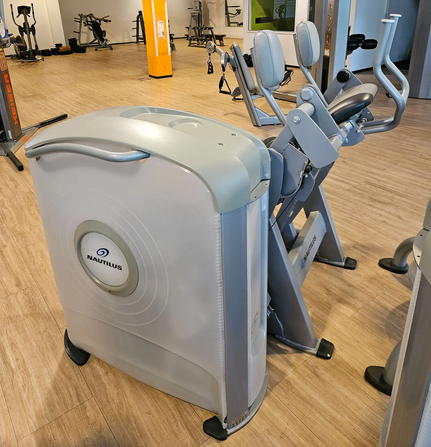 Nautilus ONE Abdominal Crunch, Bauchmaschine Klappmesser Abs, Model S6AB, Rahmenfarbe Silber, gebraucht - überholter Zustand - Image 4