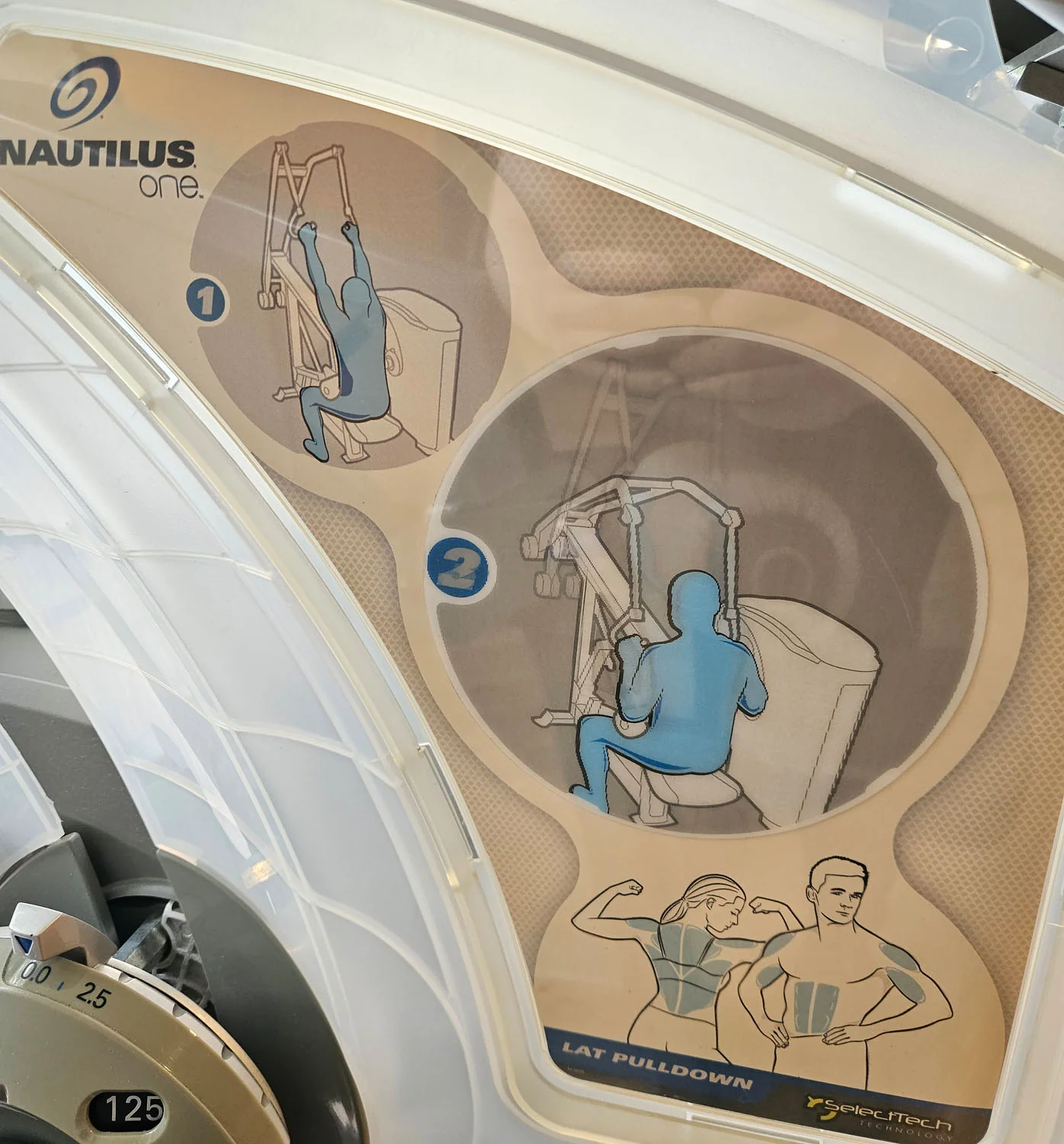 Nautilus ONE Lat Pulldown, Latzug von Oben, Model S6LATP, drehbare Griffe, Rahmenfarbe Silber, gebraucht - überholter Zustand - Image 13