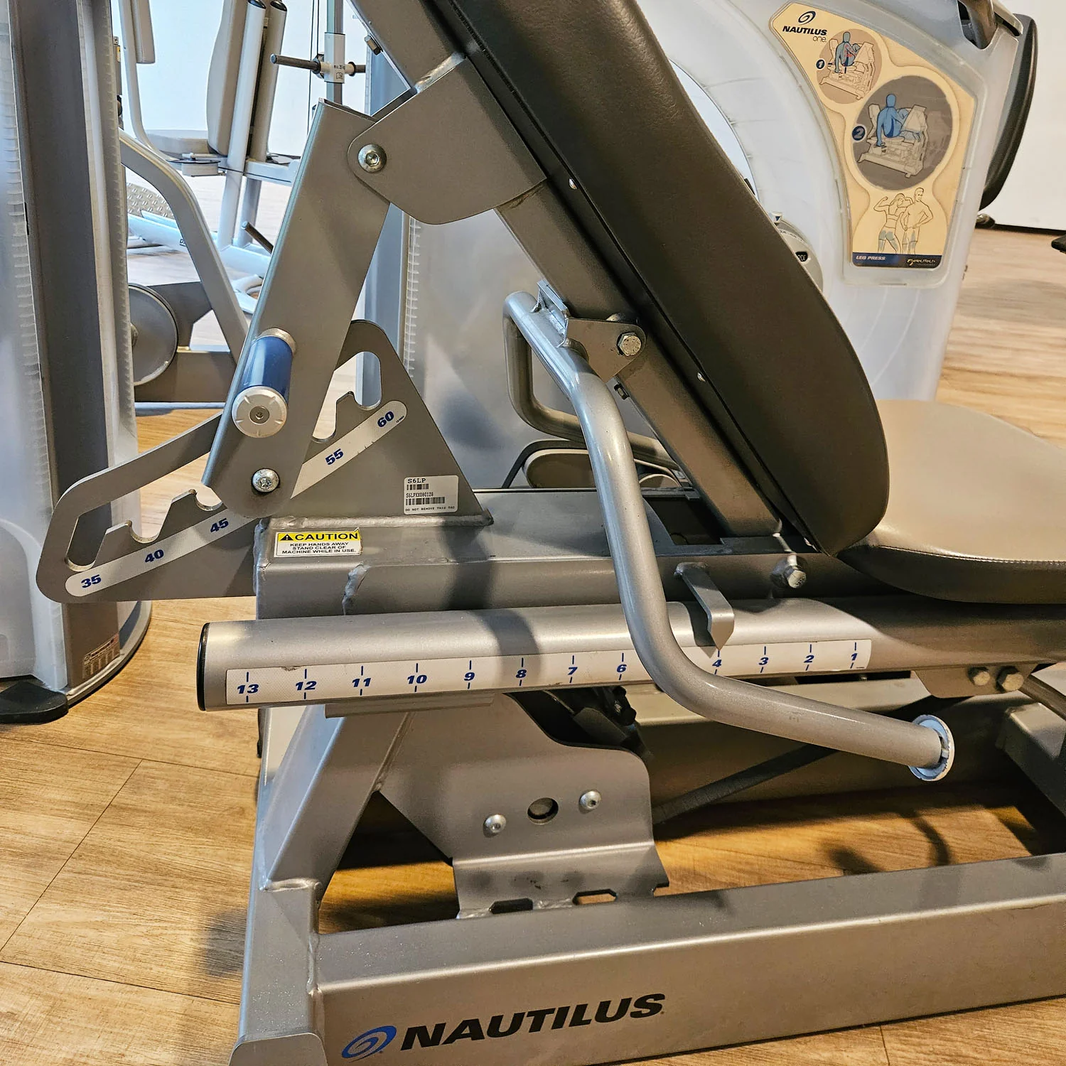 Nautilus ONE Leg Press, Beinpresse sitzend, Model S6LP, Rahmenfarbe Silber, gebraucht - überholter Zustand - Image 6