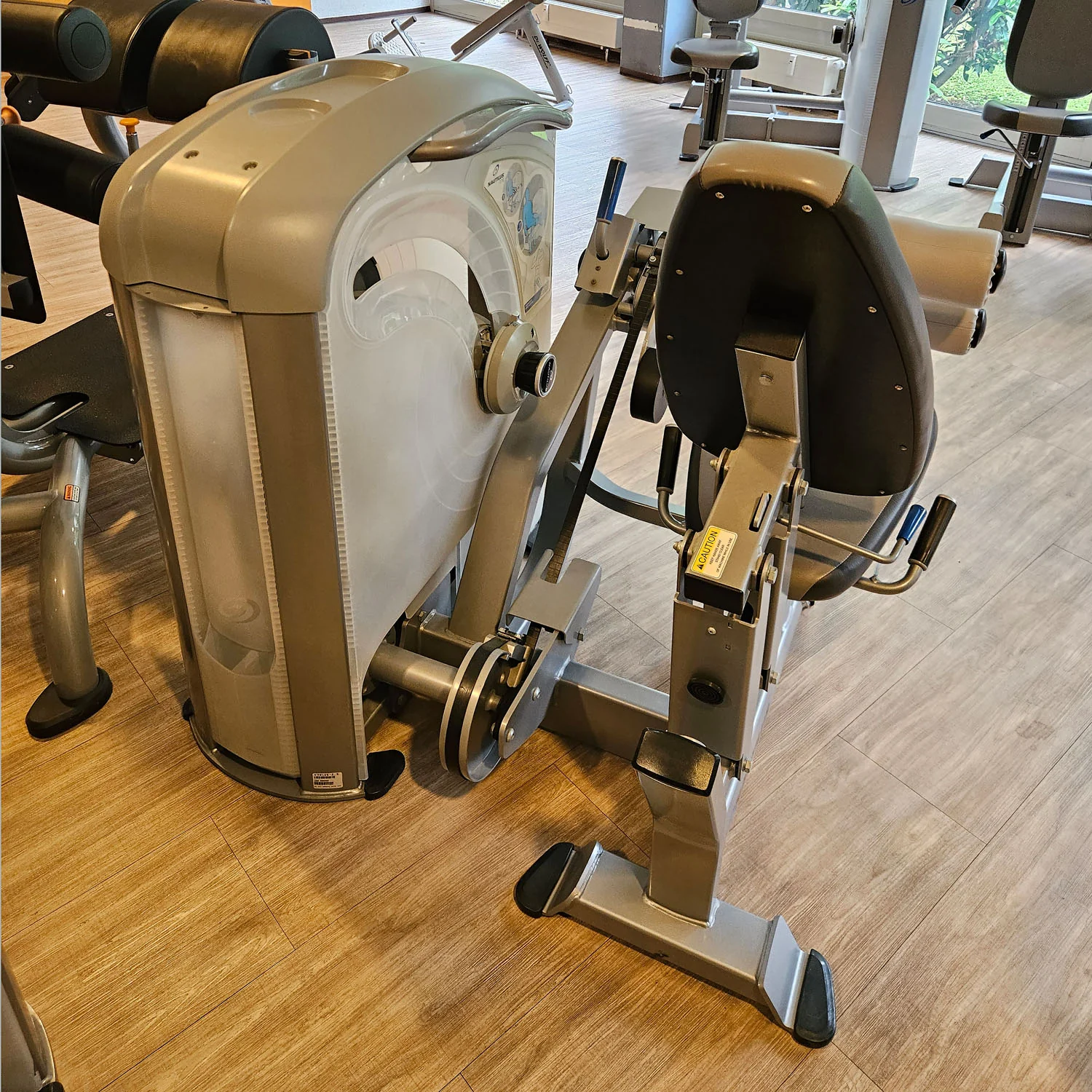 Nautilus ONE Seated Leg Curl, Beinbeuger sitzend, Model S6LC, Rahmenfarbe Silber, gebraucht - überholter Zustand - Image 4