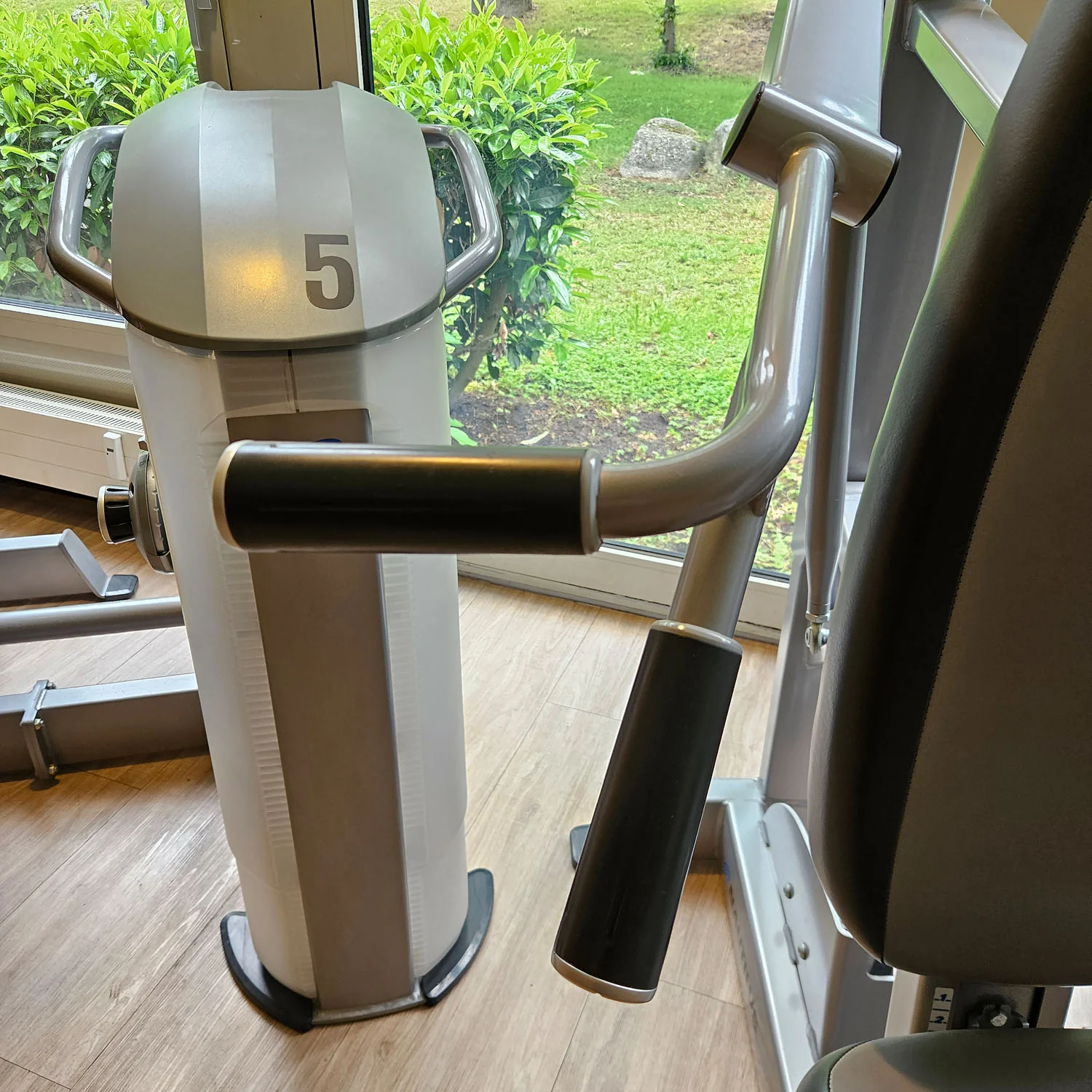 Nautilus ONE Shoulder Press, Schulterpresse, Overheadpress, Model S6SP, Rahmenfarbe Silber, gebraucht - überholter Zustand - Image 6