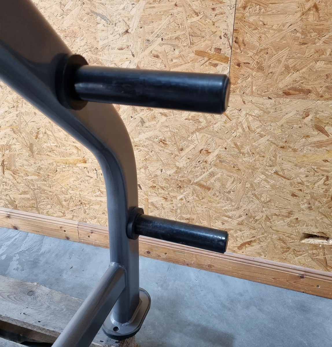 Olympia Flachdrückerbank, Olympic Flat Bench, Bankdrückbank Flach mit Ablagen, stabil, Rahmebfarbe Anthrazit, gebraucht - überholter Zustand - Image 7