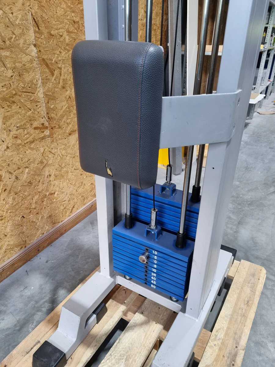 Panatta Doppel Seilzugturm, Trizepsturm von Oben, 1x mit Hüftpolster, 50kg und 80kg Gewichstblock, Triceps Pulley Tower - gebraucht - geprüfter Zustand - Image 6