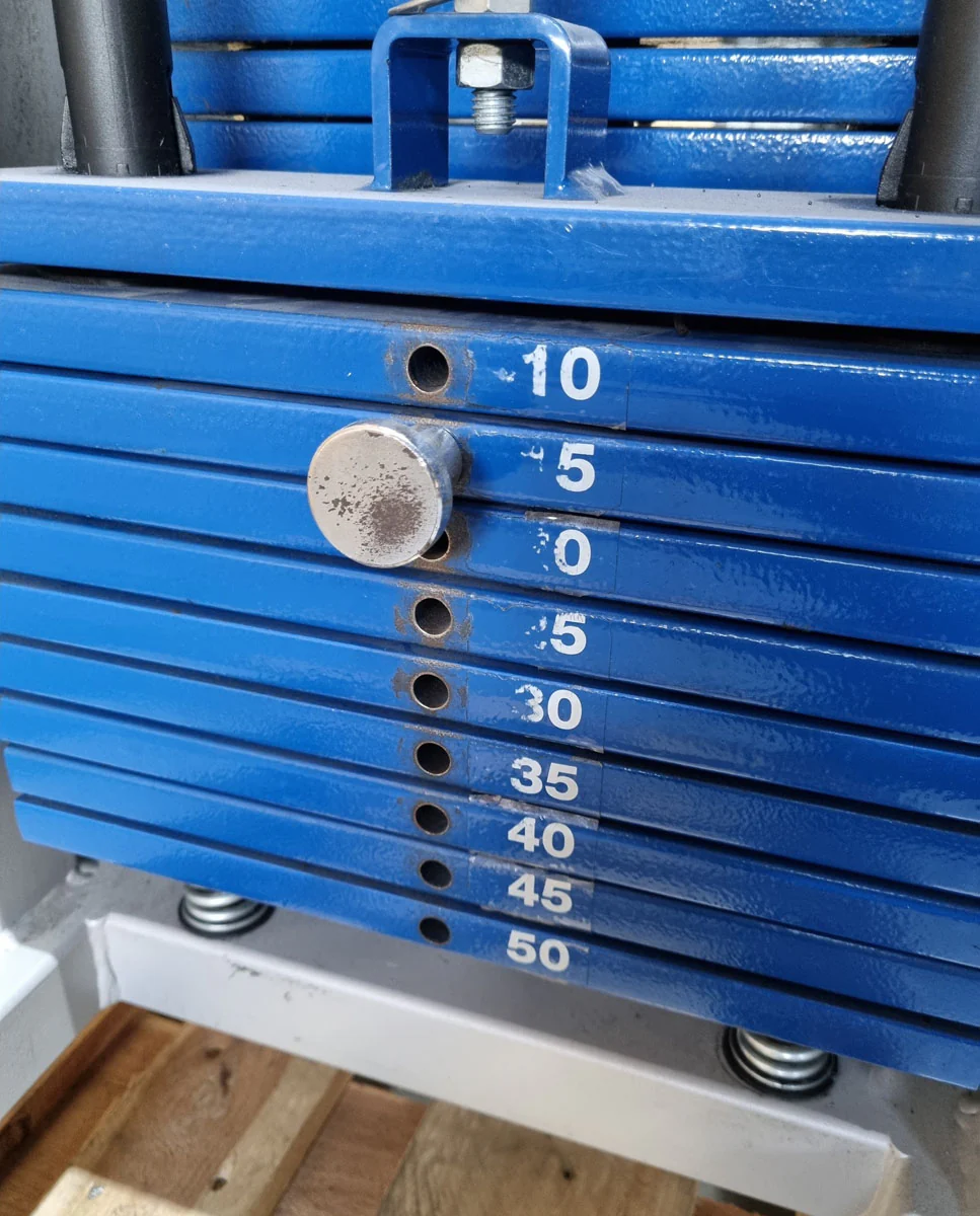 Panatta Doppel Seilzugturm, Trizepsturm von Oben, 1x mit Hüftpolster, 50kg und 80kg Gewichstblock, Triceps Pulley Tower - gebraucht - geprüfter Zustand - Image 9