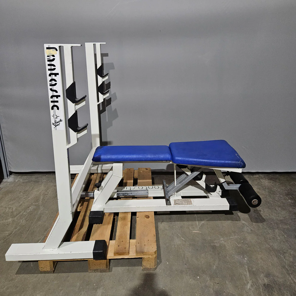 Panatta Hantelbank 3 in 1, Flachdrückerbank, Negativdrückerbank und Bauchbank in einem Gerät, Bankdrücken Fantastic, Oldschool Bodybuilding, Rahmenfarbe Weiß, gebraucht mit Gebrauchsspuren - Image 7