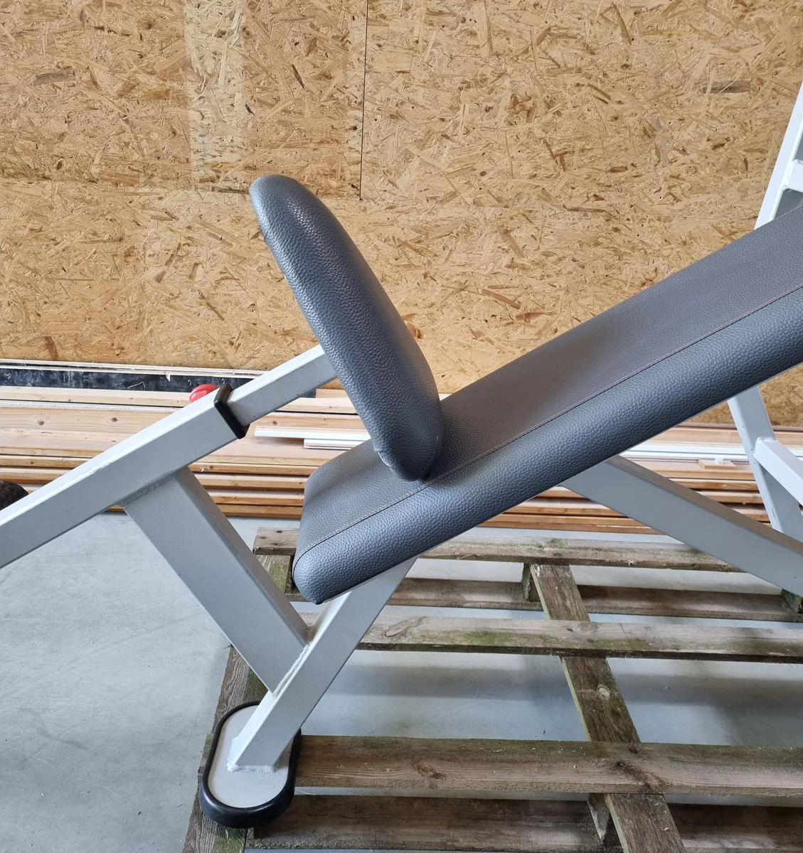 Panatta Schrägdrückerbank, Olympic Incline Bench, Hantelbank Schrägbankdrücken, Rahmenfarbe Silber, gebraucht mit Gebrauchsspuren - Image 5