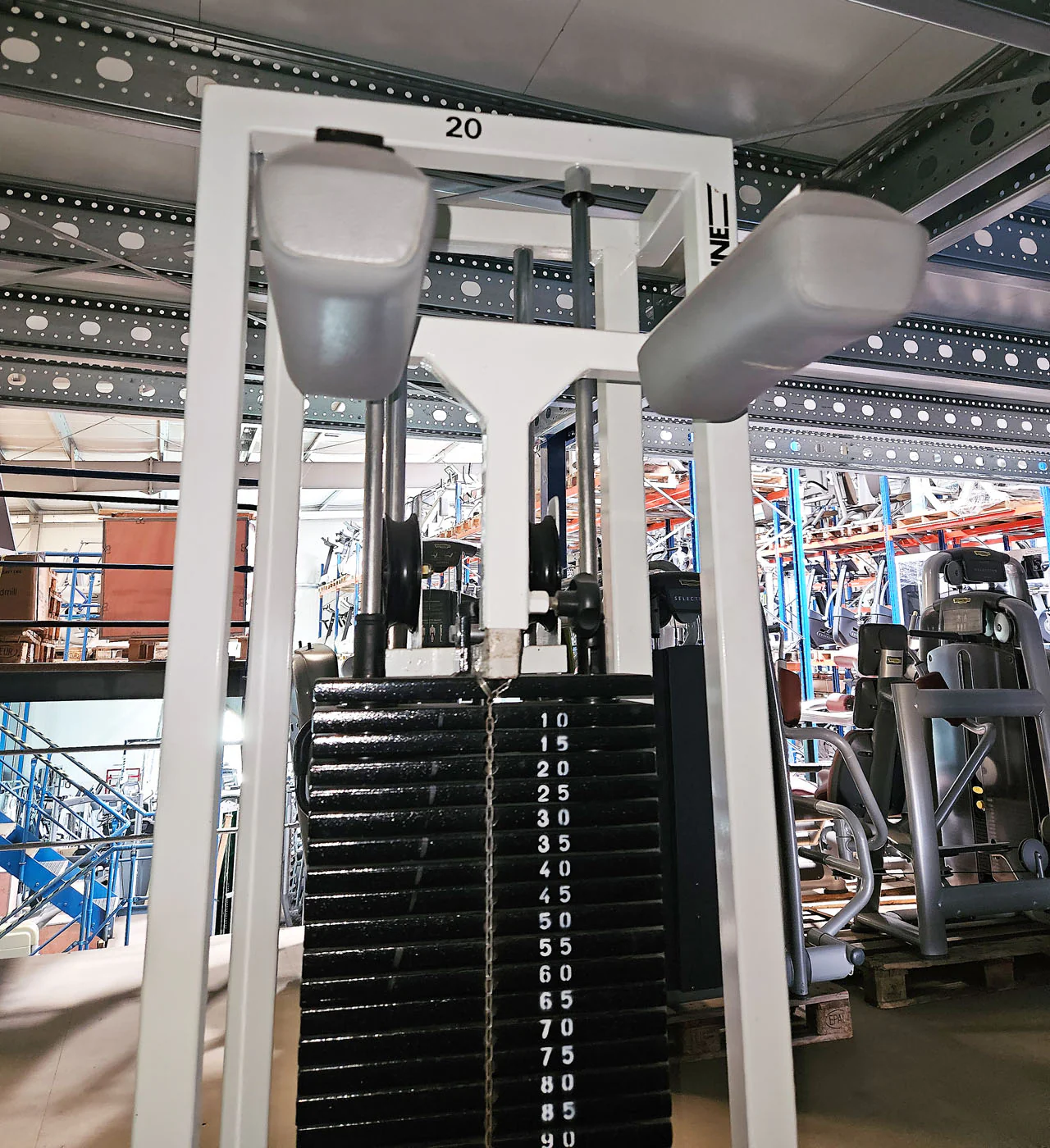 Panatta Wadenmaschine stehend, Calf Machine, Basic Line, Wadenpresse, Oldschool Bodybuilding, Rahmenfarbe Weiß, gebraucht mit Gebrauchsspuren, geprüfter Zustand - Image 3