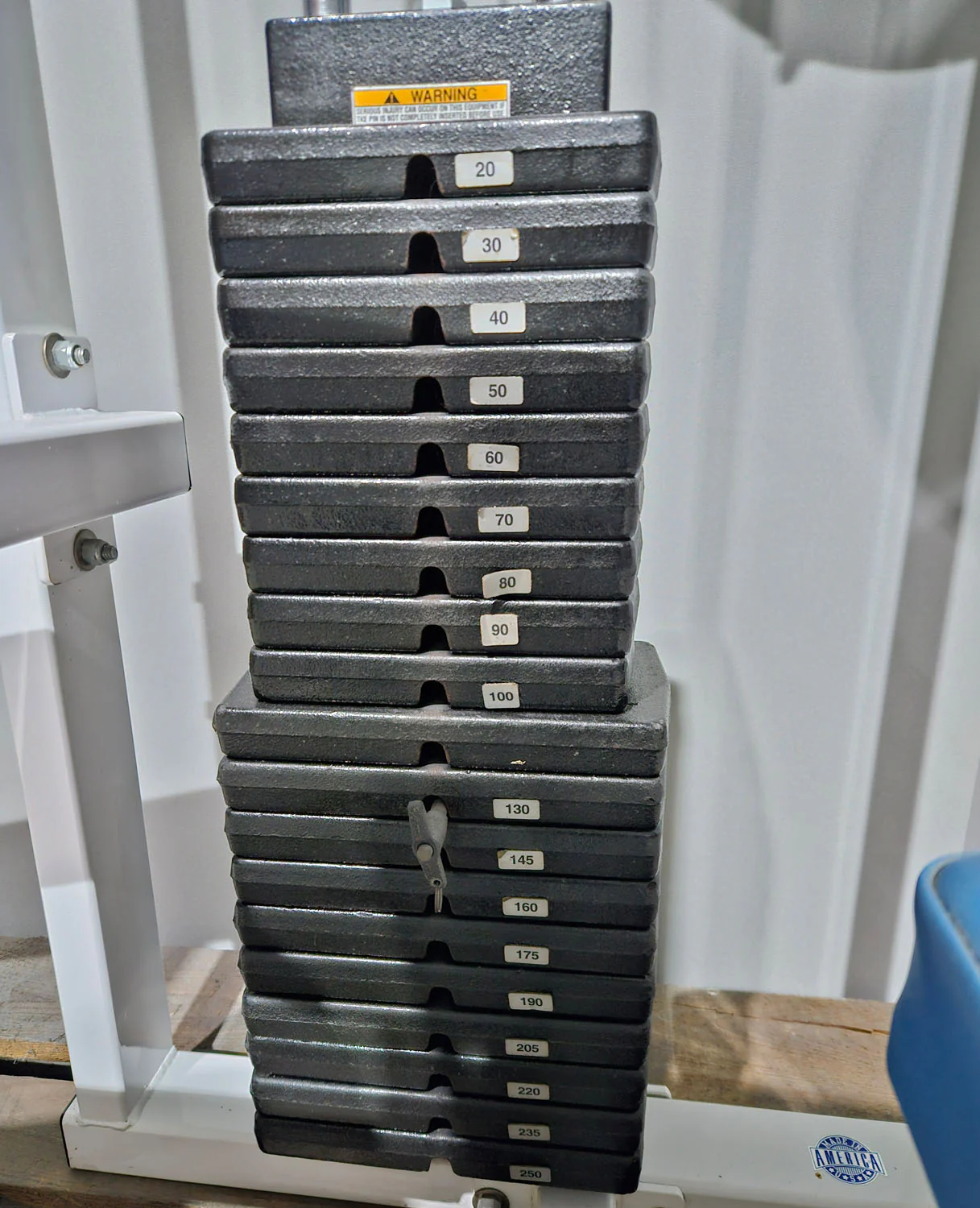 Paramount Glute Model 1300 - Gluteusmaschine Kick, Glute Radial Pomaschine, Made in USA, Farbe Weiß, gebraucht - geprüfter Zustand - Image 14