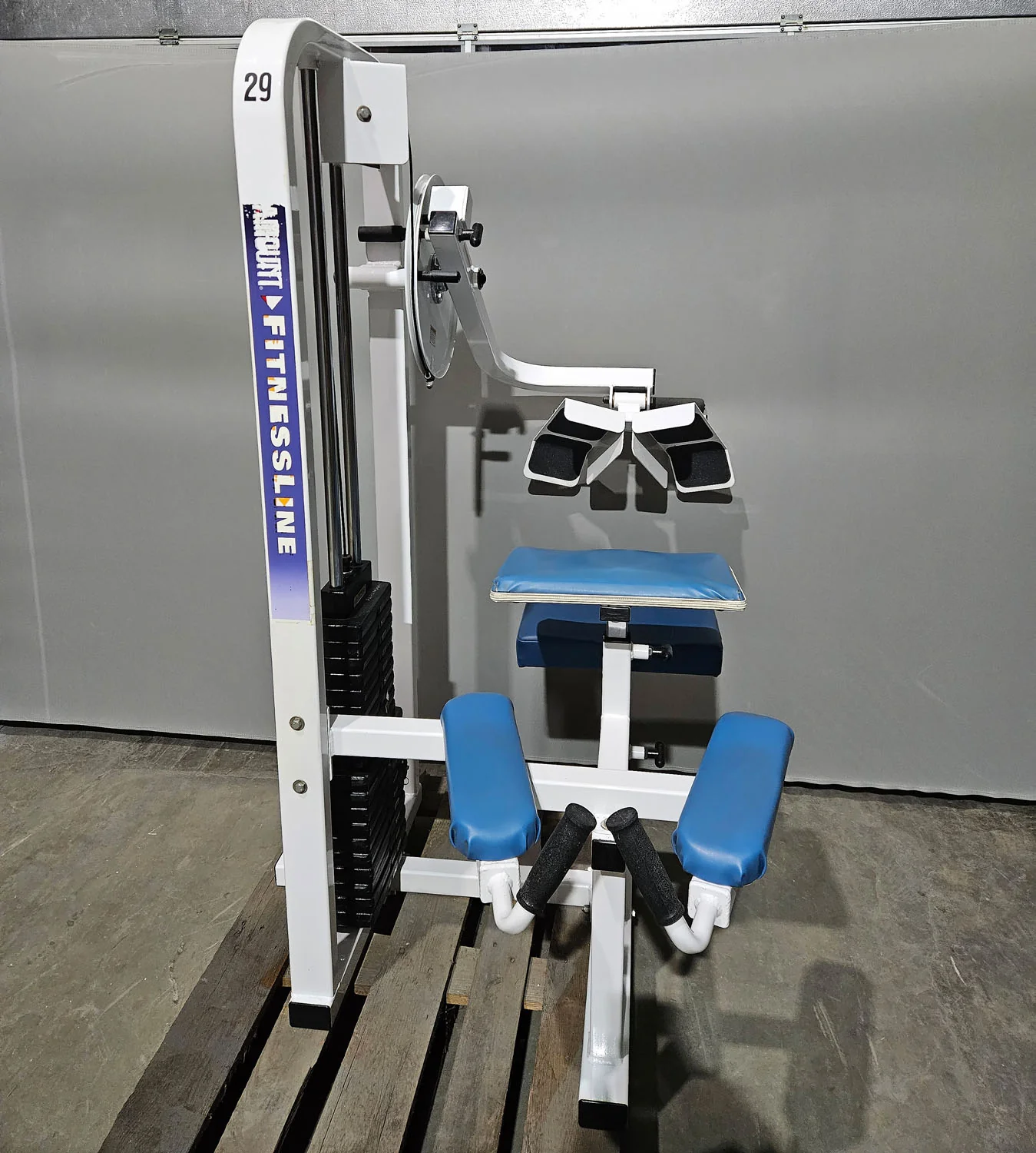 Paramount Glute Model 1300 - Gluteusmaschine Kick, Glute Radial Pomaschine, Made in USA, Farbe Weiß, gebraucht - geprüfter Zustand - Image 4