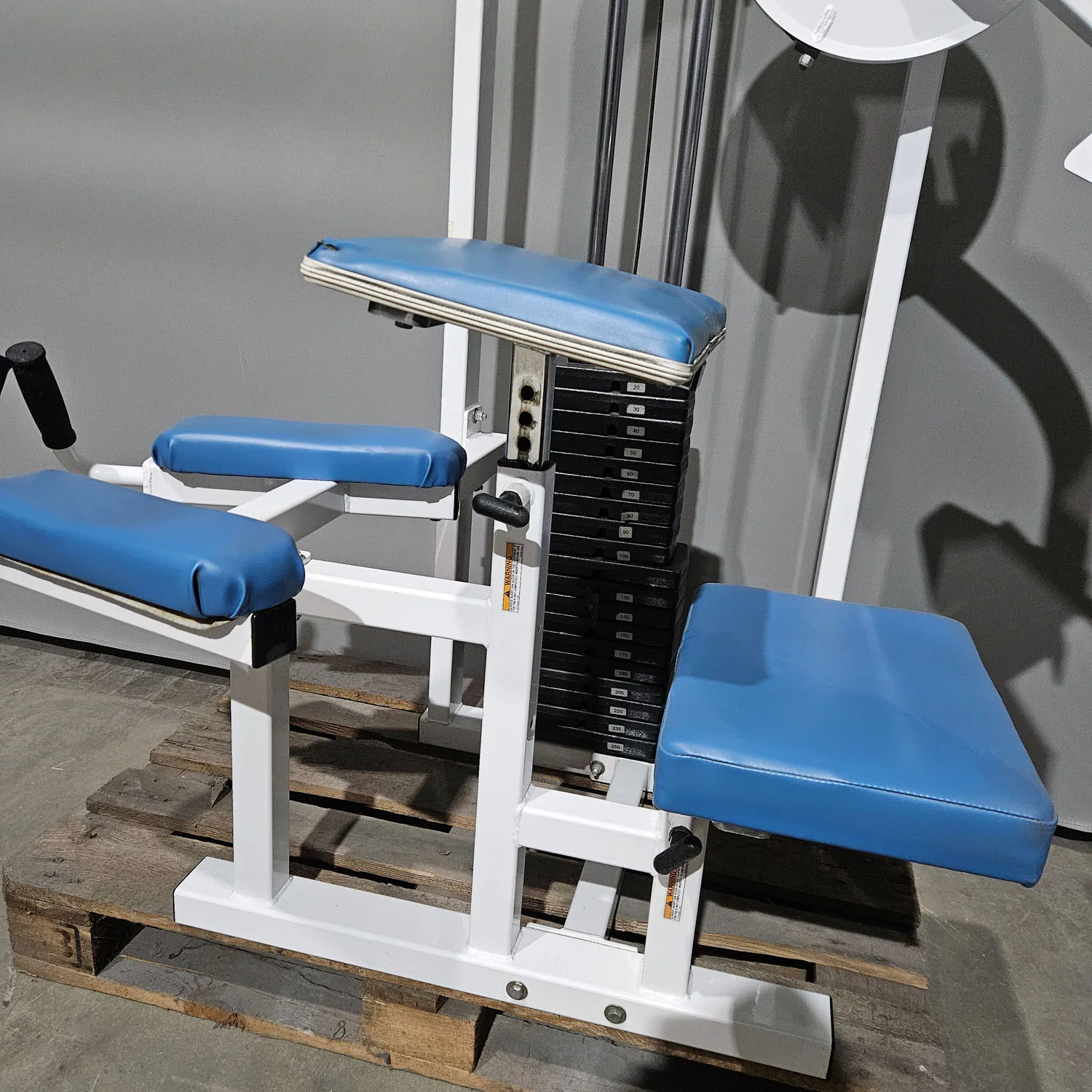 Paramount Glute Model 1300 - Gluteusmaschine Kick, Glute Radial Pomaschine, Made in USA, Farbe Weiß, gebraucht - geprüfter Zustand - Image 6