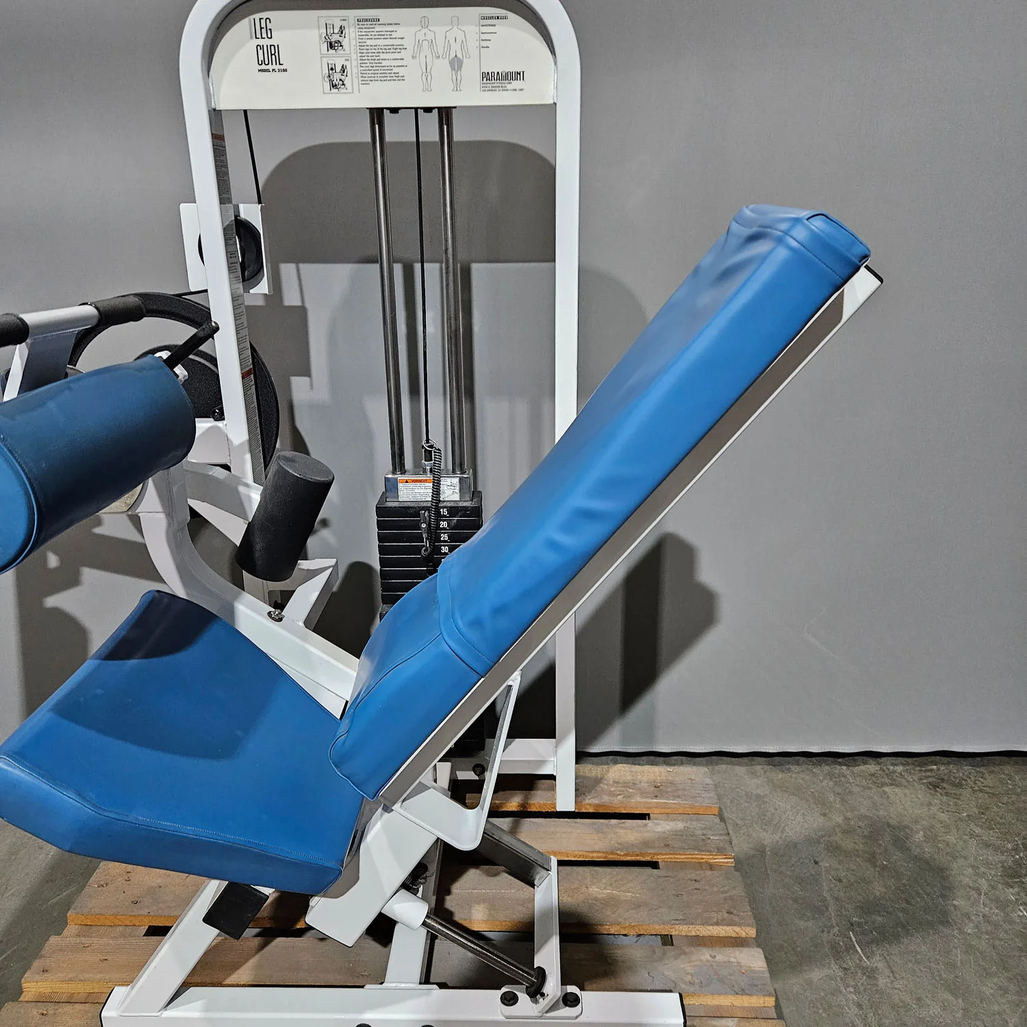 Paramount Leg Curl seated Model PL 2100 - Beinbeuger sitzend, Kniebeuger, Made in USA, Farbe Weiß, gebraucht - geprüfter Zustand - Image 9