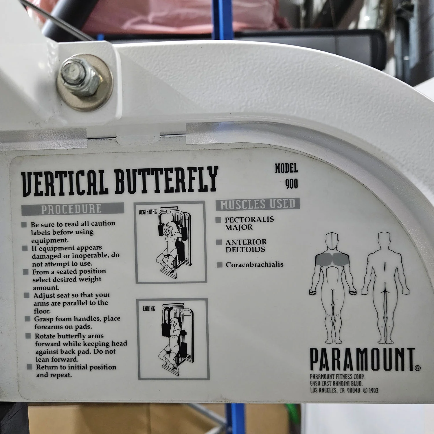 Paramount Vertical Butterfly Model 900 - Pectoral Fly, Pec Fly, Made in USA, Farbe Weiß, Polster Grün, gebraucht - geprüfter Zustand - Image 8