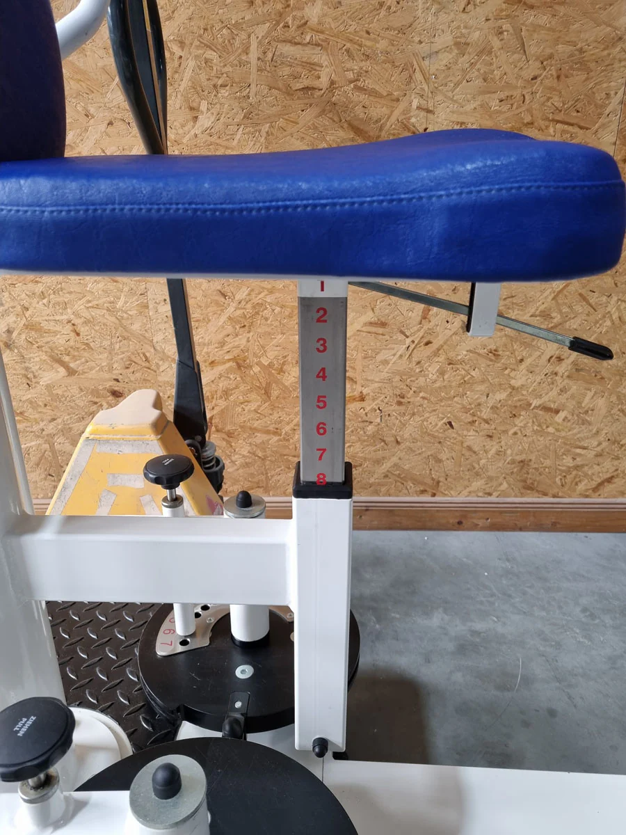 Pego Sport NordicLine Butterfly und Butterfly Reverse - 2 in 1 Kombimaschine, Butterfly - Press Back Kombi, Fly and Rear Delt, Rahmenfarbe Weiß, Polsterfarbe Blau, gebraucht - überholter Zustand - Image 7