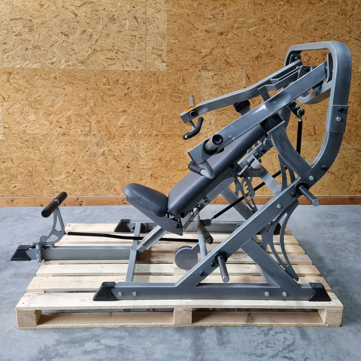 Plate loaded Set, 11 Kraftgeräte, Hammer Strength Nachbau, gebraucht - geprüfter Zustand - Image 2