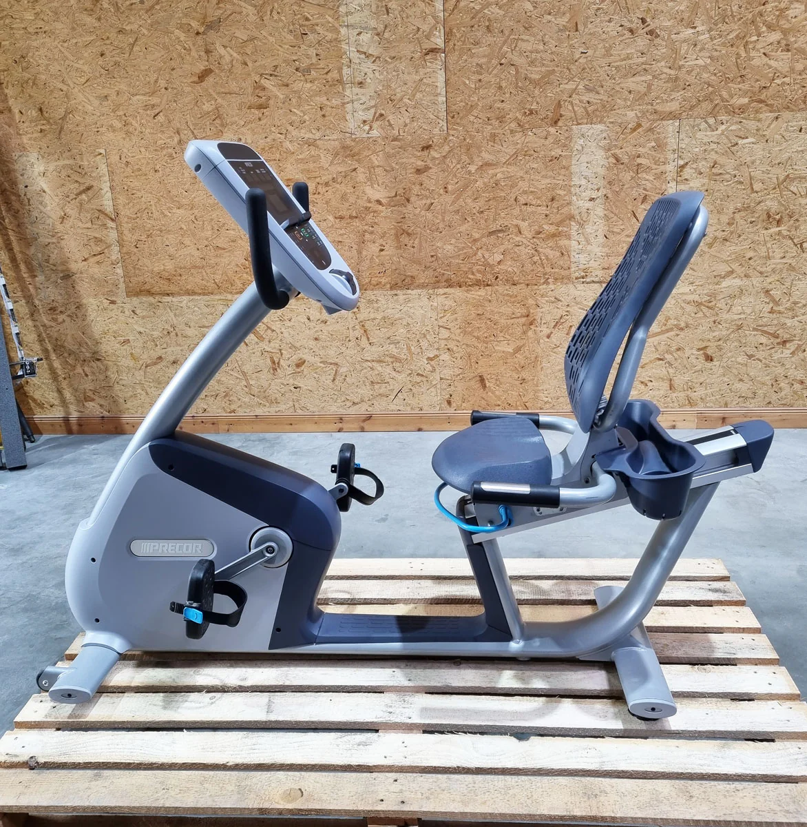 Precor 6 Cardioeräte im Set, nur 3 Jahre alt, neue Modelle, Laufband, AMT, Crosstrainer EFX, Ergometer, Recumbent etc, gebraucht - überholter Zustand - Image 11