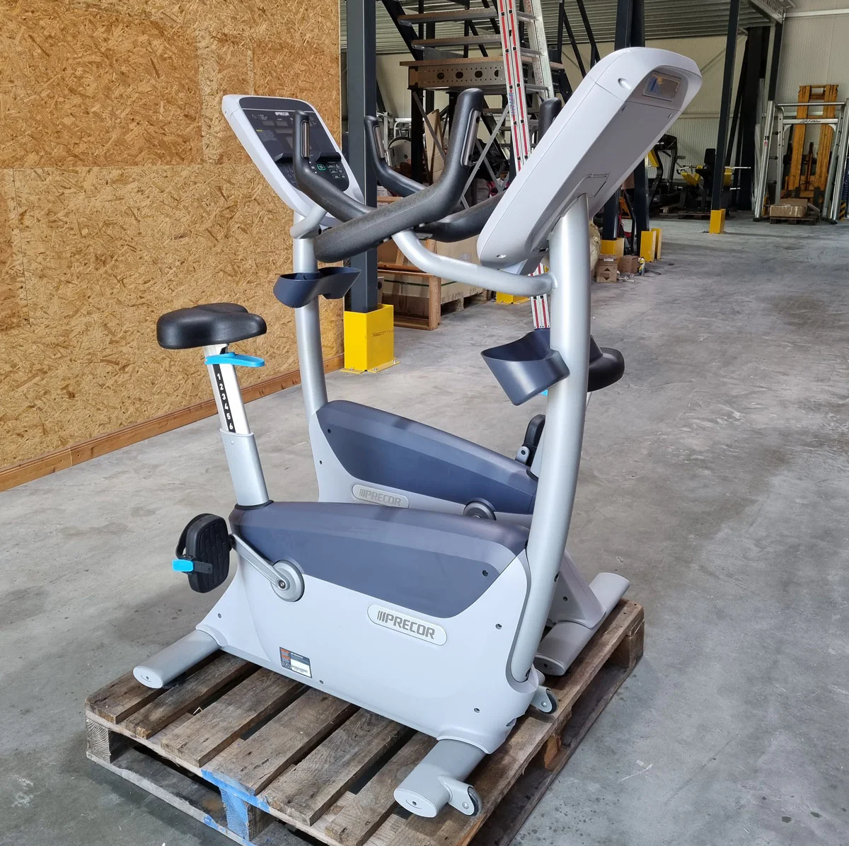 Precor 6 Cardioeräte im Set, nur 3 Jahre alt, neue Modelle, Laufband, AMT, Crosstrainer EFX, Ergometer, Recumbent etc, gebraucht - überholter Zustand - Image 15