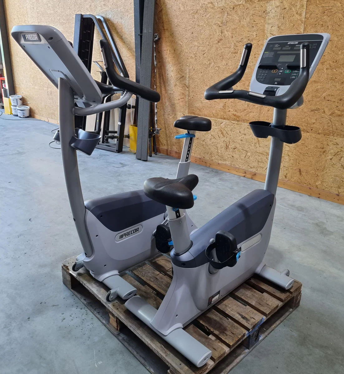 Precor 6 Cardioeräte im Set, nur 3 Jahre alt, neue Modelle, Laufband, AMT, Crosstrainer EFX, Ergometer, Recumbent etc, gebraucht - überholter Zustand - Image 5