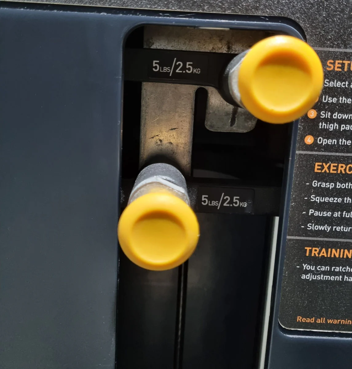 Precor Adduktoren und Abduktoren Kraftgeräte mit Steckgewichten im Set als Paar, Rahmenfarbe Schwarz, Polsterfarbe Grau, gebraucht - überholter Zustand - Image 15