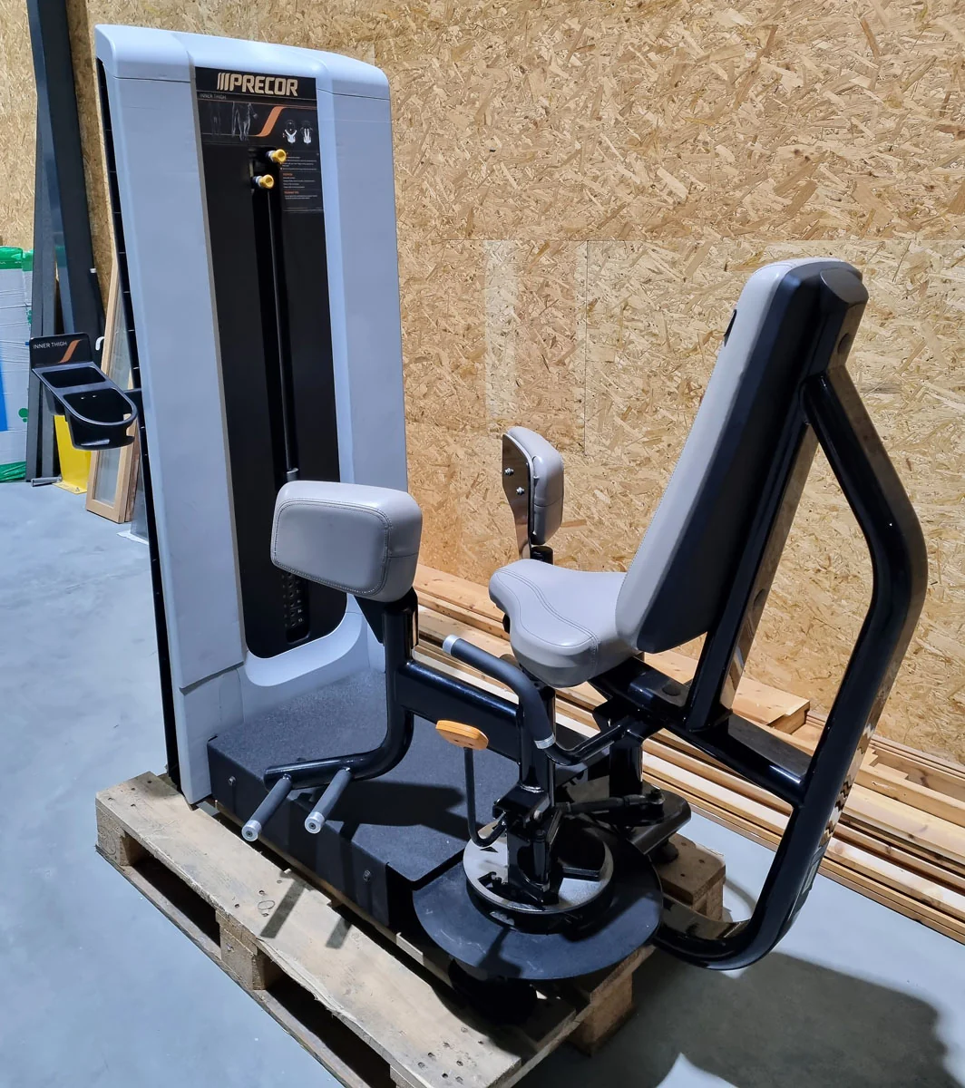 Precor Adduktoren und Abduktoren Kraftgeräte mit Steckgewichten im Set als Paar, Rahmenfarbe Schwarz, Polsterfarbe Grau, gebraucht - überholter Zustand - Image 4
