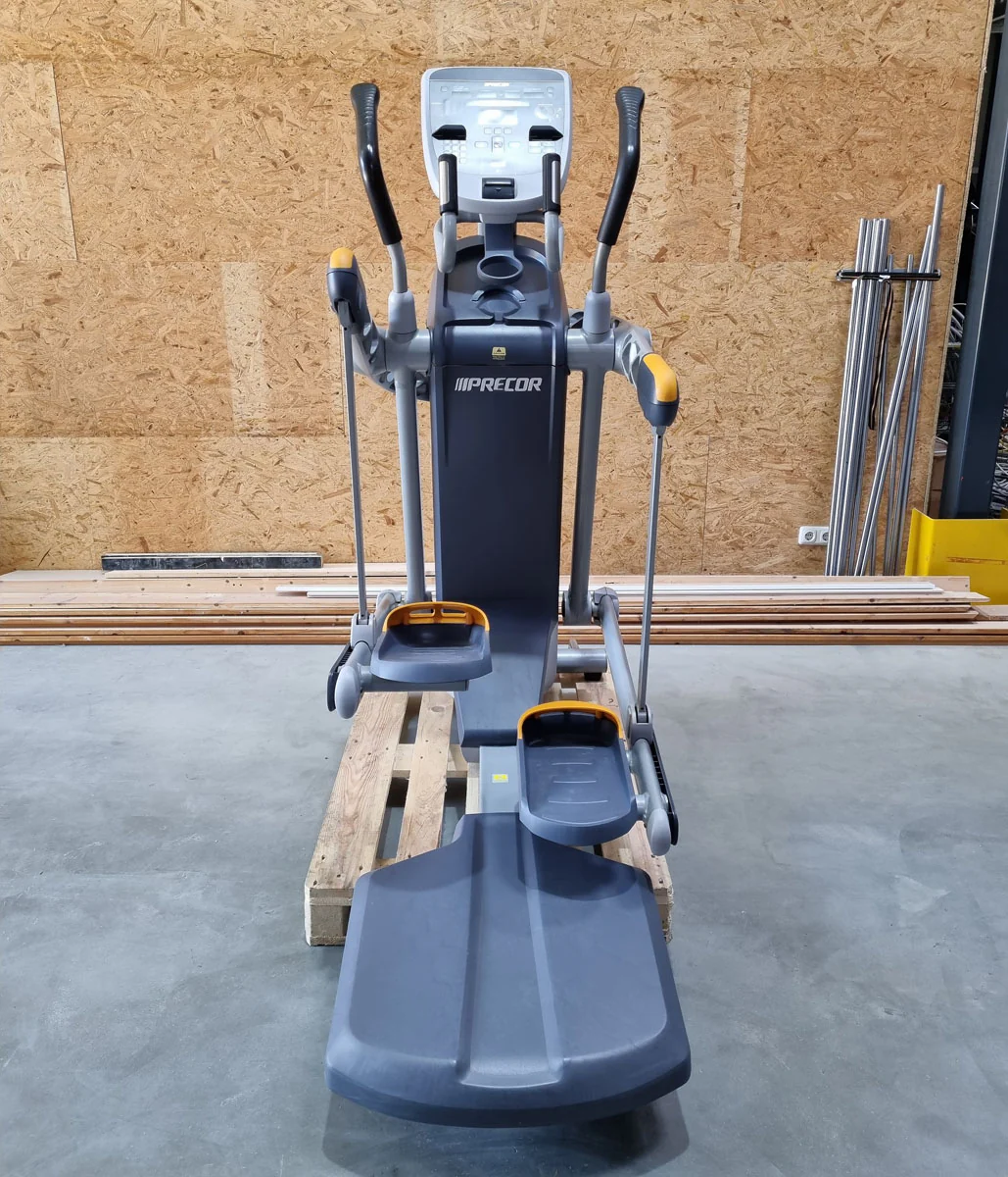 Precor AMT 100i - Fixed Stride, P30 Konsole - Crosstrainer, Stepper, Ellipsentrainer 3 in 1, gebraucht - überholter Zustand - Image 2
