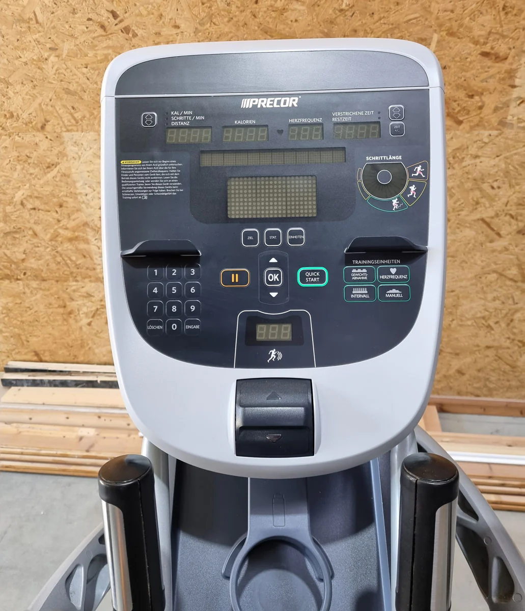 Precor AMT 100i - Fixed Stride, P30 Konsole - Crosstrainer, Stepper, Ellipsentrainer 3 in 1, gebraucht - überholter Zustand - Image 8