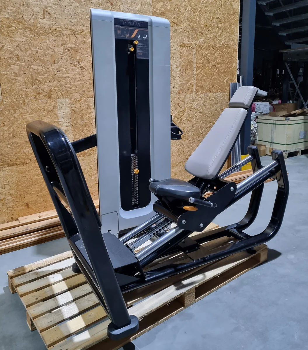 Precor Beinpresse sitzend, LegPress seated, Rahmenfarbe Schwarz, Polsterfarbe Grau, gebraucht - überholter Zustand - Image 3